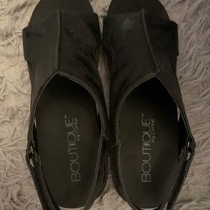 Corkys wedged black open toed size 9